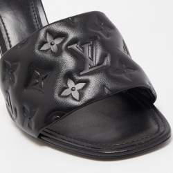 مملوكة مسبقًا Louis Vuitton Black Monogram Leather Revival Slide Sandals Size 42