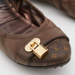 Pre Owned Louis Vuitton Brown Monogram Canvas and Shimmer Leather Lucky Ballet Flats Size 40