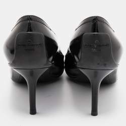 مملوكة مسبقًا Louis Vuitton Black Leather Logo Pointed Toe Pumps Size 38