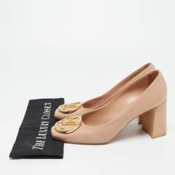 Pre Owned Louis Vuitton Beige Leather and Patent Madeleine Block Heel Pumps Size 39