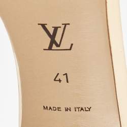 مملوكة مسبقًا Louis Vuitton Beige Patent Leather LV Dice Slide Sandals Size 41
