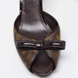 Pre Owned Louis Vuitton Brown Monogram Canvas Malibu Slides Size 36.5