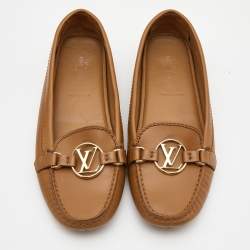 مملوكة مسبقًا Louis Vuitton Brown Leather Dauphine Loafers Size 37.5