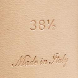 مملوكة مسبقًا Louis Vuitton Beige Patent Leather Eyeline Pointed Toe Pumps Size 38.5