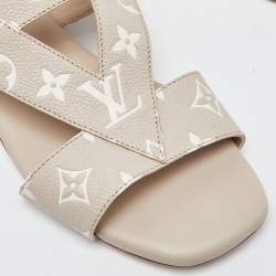 Louis Vuitton Beige/White Monogram Embossed Leather Flat Slides Size 40