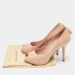 مملوكة مسبقًا Louis Vuitton Beige Patent Leather Oh Really! Pumps Size 37