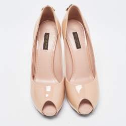 مملوكة مسبقًا Louis Vuitton Beige Patent Leather Oh Really! Pumps Size 37