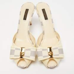 Louis Vuitton Cream Canvas and Patent Leather Slides Size 38   