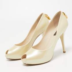 Pre Owned Louis Vuitton Cream Patent Leather Oh Really! Pumps Size 36.5