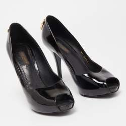 مملوكة مسبقًا Louis Vuitton Black Patent Leather Oh Really! Pumps Size 37