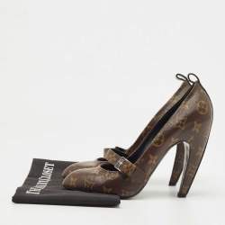 مملوكة مسبقًا Louis Vuitton Monogram Canvas Star Power Buckle Detail Pumps Size 38