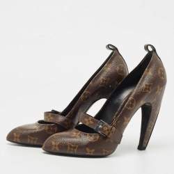 مملوكة مسبقًا Louis Vuitton Monogram Canvas Star Power Buckle Detail Pumps Size 38