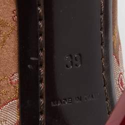 مملوكة مسبقًا Louis Vuitton Brown/Red Monogram Satin and Leather Bow Peep Toe Pumps Size 39
