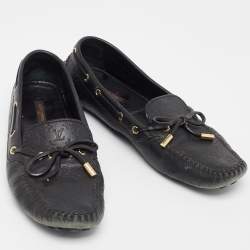 Pre Owned Louis Vuitton Black Leather Gloria Loafers Size 39