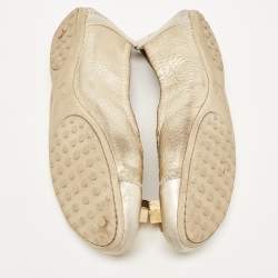 مملوكة مسبقًا Louis Vuitton Metallic Gold Leather Oxford Ballet Flats Size 38.5