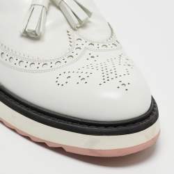 مملوكة مسبقًا Louis Vuitton White Leather Slip On Loafers Size 37