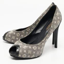 Louis Vuitton Grey/Green Canvas Peep Toe  Romance Pumps Size 38