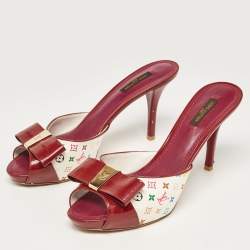 Louis Vuitton White/White Canvas and Patent Leather Slide Sandals Size 39