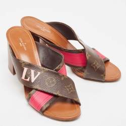 مملوكة مسبقًا Louis Vuitton Brown/Pink Monogram Canvas Slide Sandals Size 39
