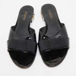 Pre Owned Louis Vuitton Black Patent Leather Bow Studded Flat Slides Size 39