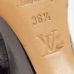 مملوكة مسبقًا Louis Vuitton Plum Monogram Patent Leather Peep Toe Wedge Pumps Size 36.5