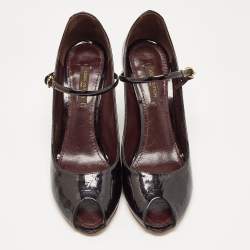 مملوكة مسبقًا Louis Vuitton Plum Monogram Patent Leather Peep Toe Wedge Pumps Size 36.5