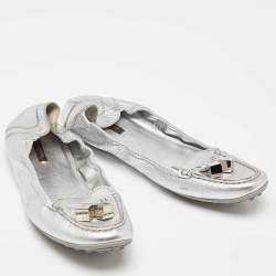 Louis Vuitton Silver Leather Dice Scrunch Loafer Flats Size 40.5