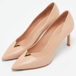 Pre Owned Louis Vuitton Light Pink Leather Heart Breaker Pumps Size 37.5
