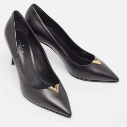 Louis Vuitton Black Leather Heart Breaker Pumps Size 36.5