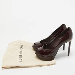 مملوكة مسبقًا Louis Vuitton Burgundy Patent Leather Eyeline Peep Toe Pumps Size 34