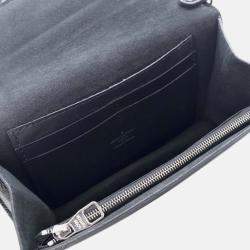 Louis Vuitton Monogram Giant Reverse Dauphine