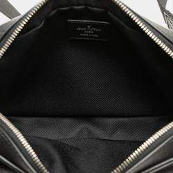 مملوكة مسبقًا حقيبة خصر لويس فويتون سوداء بشعار التايجاراما الخارجية