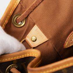 Pre Owned Louis Vuitton Monogram Montsouris PM