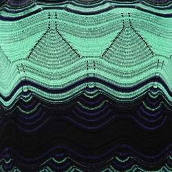 Pre Owned توب إم ميزوني رقبة مرتفعة تريكو بوينتيلا مموج أخضر و أسود مقاس وسط (ميدوم)