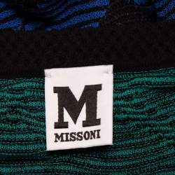 مملوكة مسبقًا فستان ميني أم ميزوني بلا أكمام تريكو نمط متعدد الألوان مقاس صغير