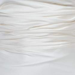 Pre Owned فستان ماكسي من الحرير الأبيض السترتش متدرج الحجم صغير (سمول) ماخ آند ماخ