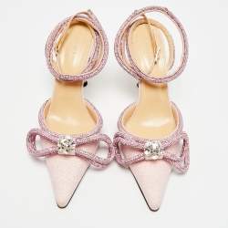 مملوكة مسبقًا حذاء كعب عالي ماتش أند ماتش ساتان وردي فاتح / فضي مزدوج القوس مرصع كريستال مقاس 38.5