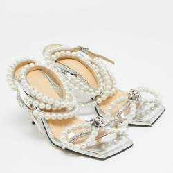 Pre Owned صندل ماك أند ماك جلد فضي مع كريستالات ولؤلؤ صناعي مُزخرف مع رباط للكاحل مقاس 39