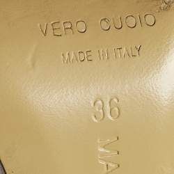 Pre Owned حذاء كعب عالي ماك & ماك جلد قزحي الألوان مزين بفيونكة إليزابيث وتصميم لؤلؤي مقلد مع حزام للكاحل مقاس 36