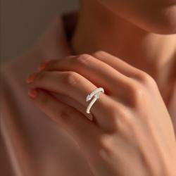 Pearl White Ceramic Pear Shaped Classic Bypass Style Sterling Silver Lab Grown Diamond Ring US 7