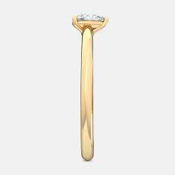 مملوكة مسبقًا 14K Pear Sideways Petite Ring (1/4 ctw) US 7