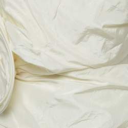 Pre Owned فستان ماجدا بوترم قصير أبيض من حرير بتفاصيل منظمة مقاس صغير - سمول