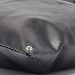 Pre Owned MM6 Maison Martin Margiela Black Leather Triangle Tote