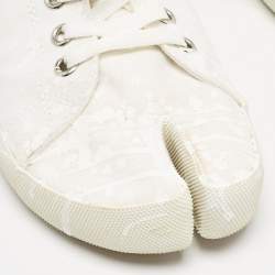 Pre Owned Maison Martin Margiela White  Canvas Tabi Low Top Sneakers Size 41