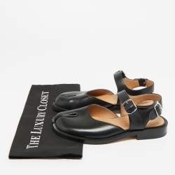 Pre Owned Maison Martin Margiela Black Leather tabi Ankle Strap Flat Sandals Size 37