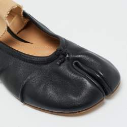 مملوكة مسبقًا Maison Martin Margiela Tabi Size 39.5 Black Leather Mary jane Ballet Flats