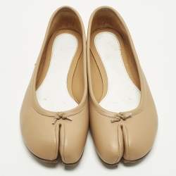 Pre Owned Maison Martin Margiela Tabi Size 36 Beige Leather Ballet Flats