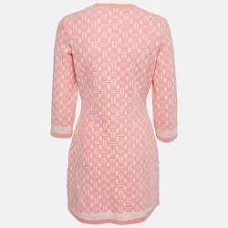 Pre Owned فستان رودينا من الجاكار الوردي المحبوك من ماج بمقاس متوسط