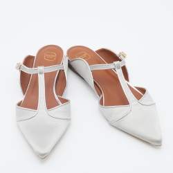 Pre Owned Malone Souliers Silver Satin Imogen Flat Sandals Size 39