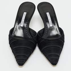 Pre Owned Manolo Blahnik Black Satin Carolynemu Mules Size 42